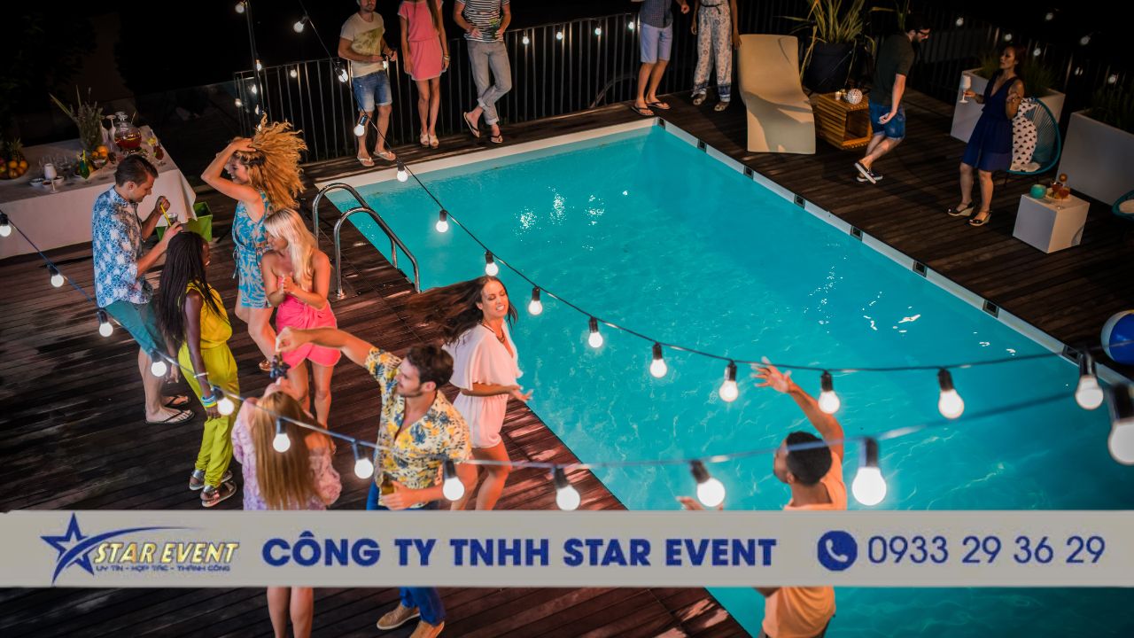 Concept “pool party_beach party”_ trẻ trung, năng động 