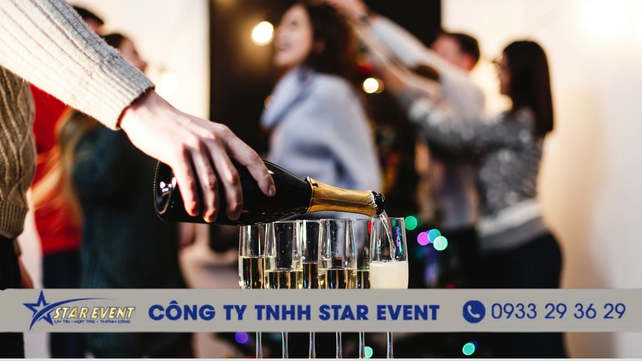 Concept theo màu sắc thương hiệu của công ty
